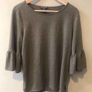 👠Adrianna Papell olive green top.  Size Med